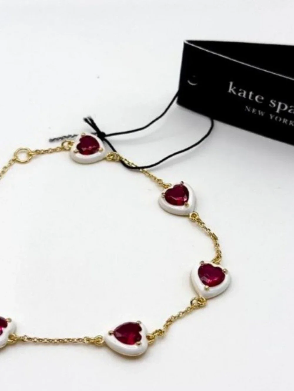 kate spade Sweetheart gold-plated Bracelet with red heart stones and white frame - Picture 2 of 3
